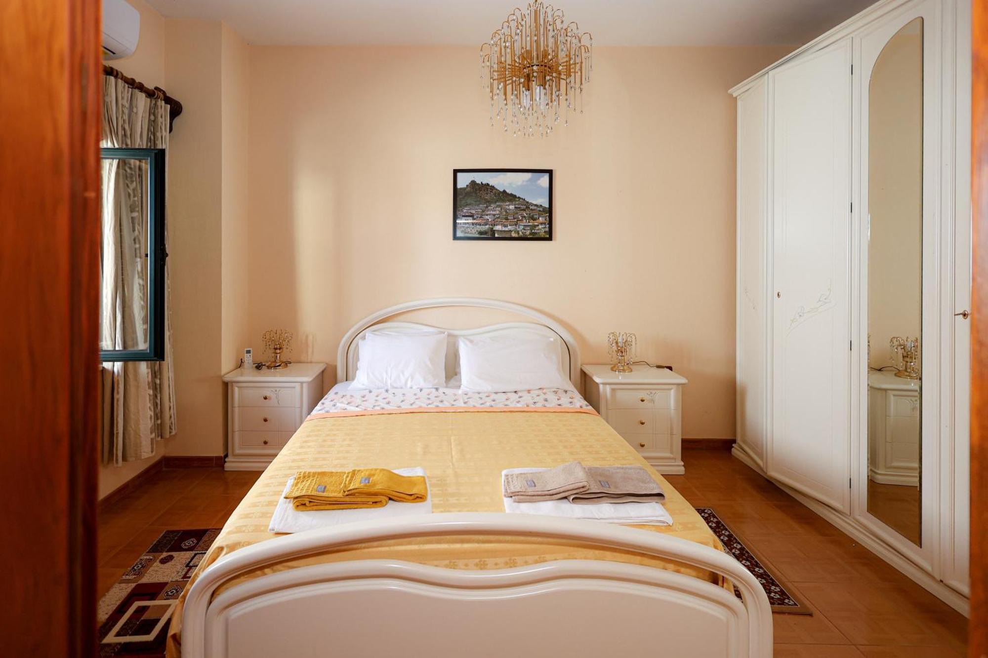 Casa La Pieve Bed & Breakfast Berat Bagian luar foto