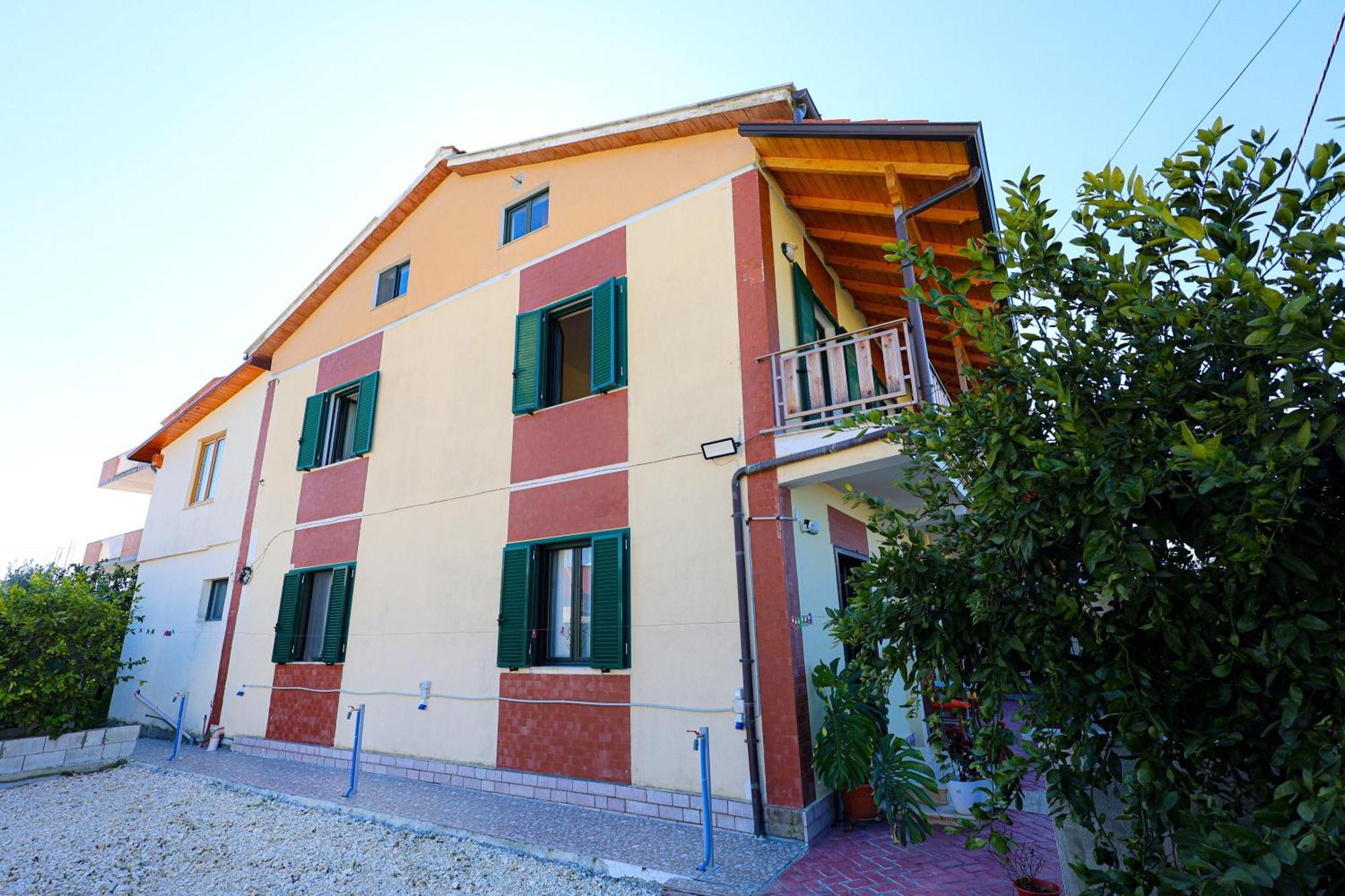 Casa La Pieve Bed & Breakfast Berat Bagian luar foto
